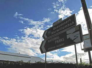 Nerang visitor signage to national parks and Murwillumbah